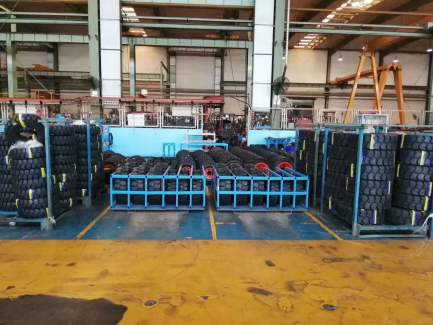 KUNLUN TYRE industrial tire handling inside the factory