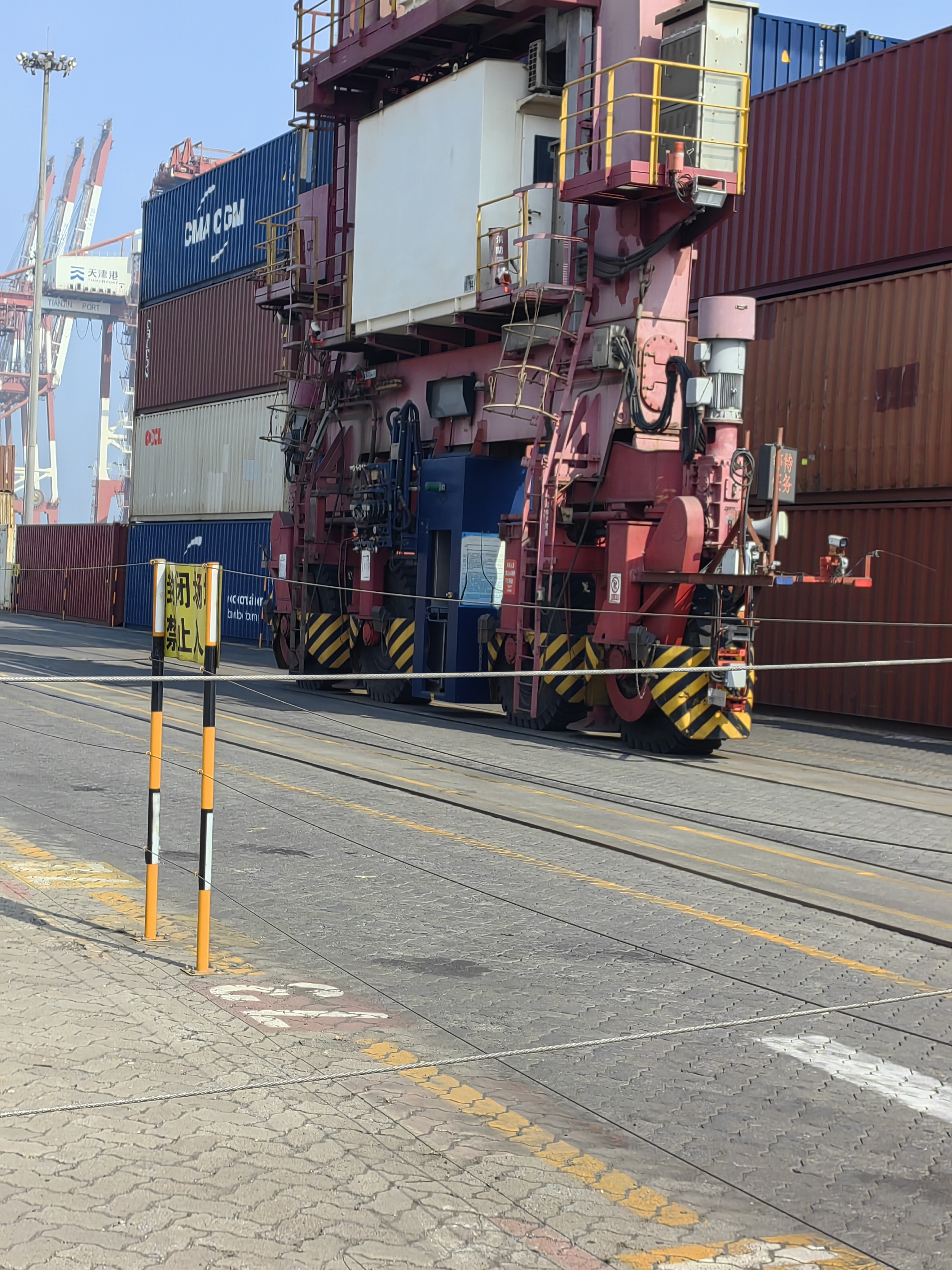 Tianjin Port equipment application scene